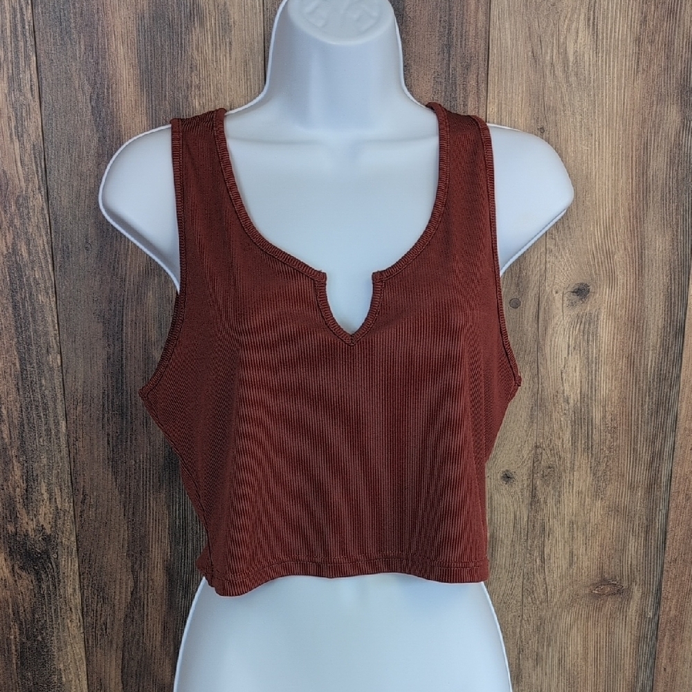 SHEIN Burnt Orange Sleeveless Crop Tank Top with Cut Out XL